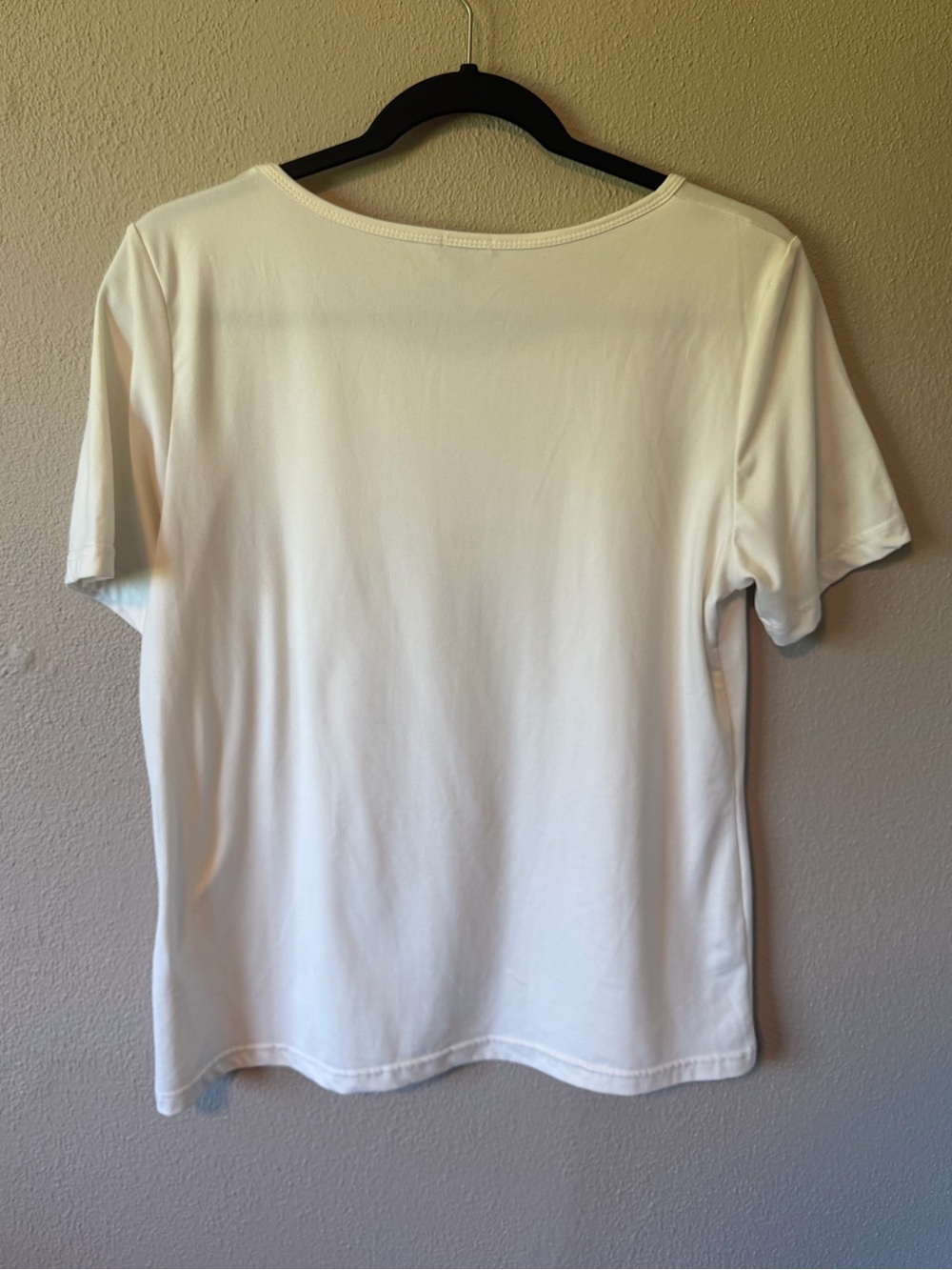 Chances R White Top Size Medium - Picture 3 of 5